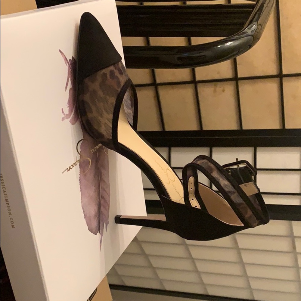 Jessica Simpson Black/Leopard Pump